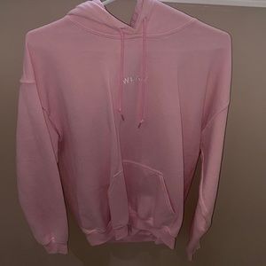 Wlkn size medium pink sweater